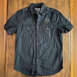 Men’s Affliction S/S Button Up. Size S